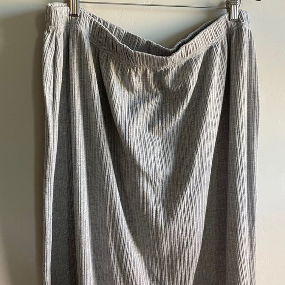 Avenue - Grey Ribbed Jersey Midi Skirt - Picture 6 of 9